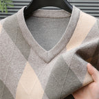 Men's Argyle V-Neck Sweater | Classic Style – Casual Wear, Office Attire