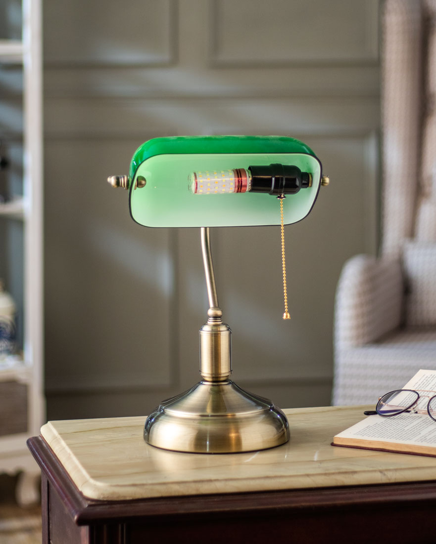 Classic Banker Lamp – Home Office, Reading