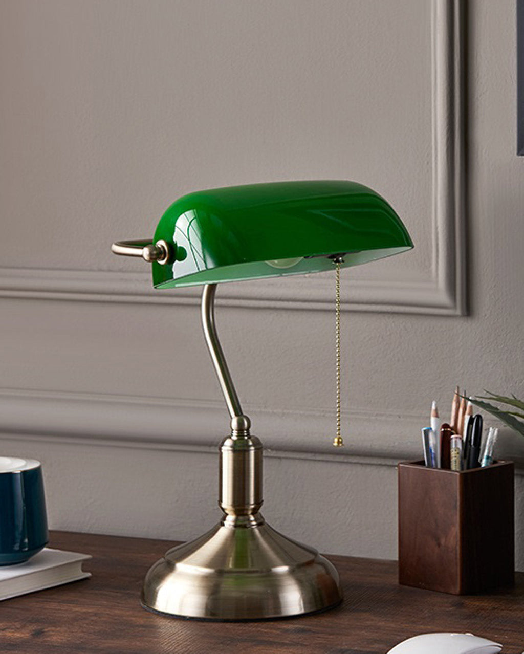 Classic Banker Lamp – Home Office, Reading