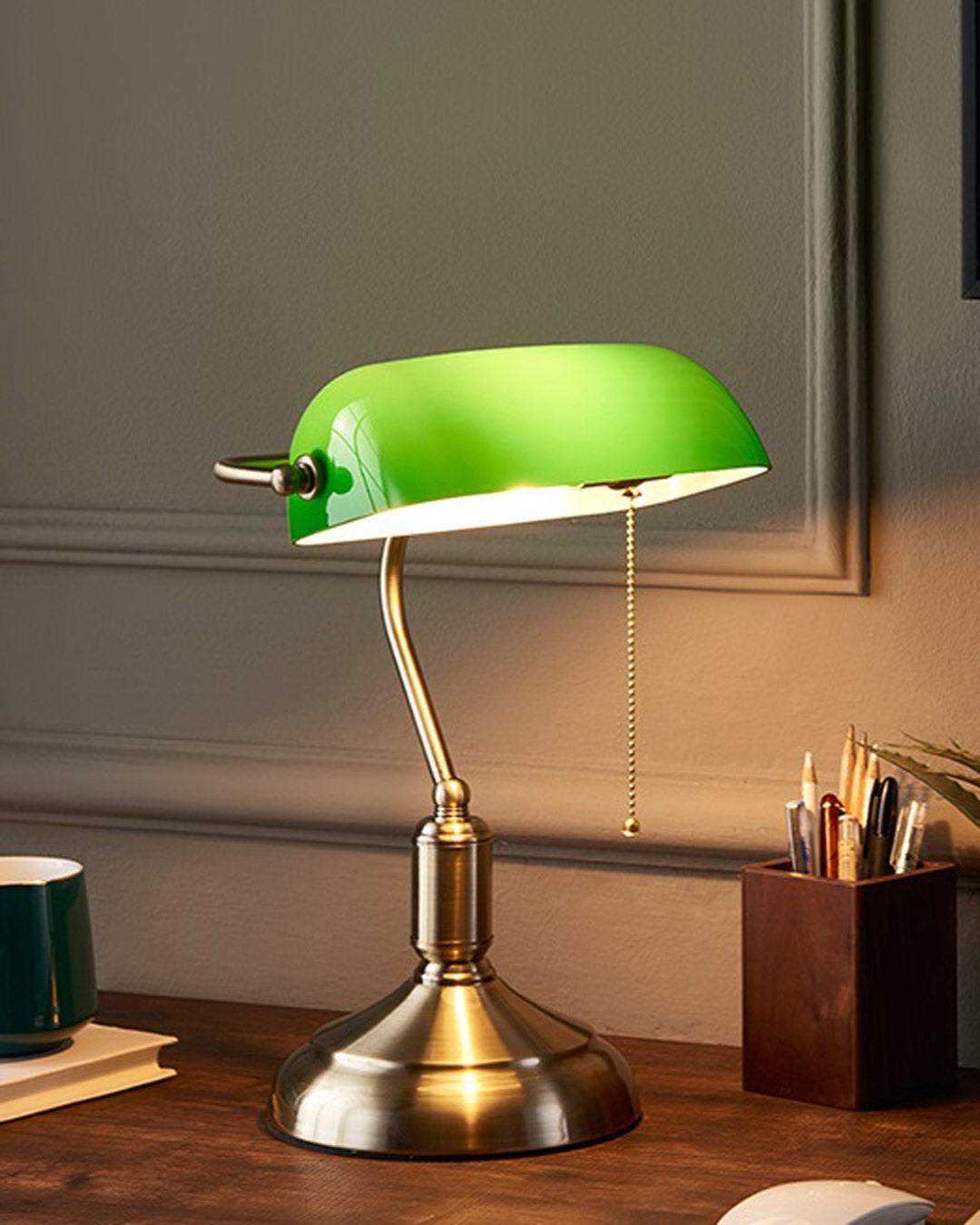 Classic Banker Lamp – Home Office, Reading