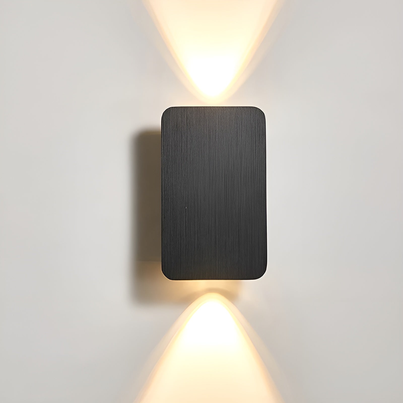 LED Wall Lamp in Elegant Minimalist Design – Home Decor, Ambient Lighting