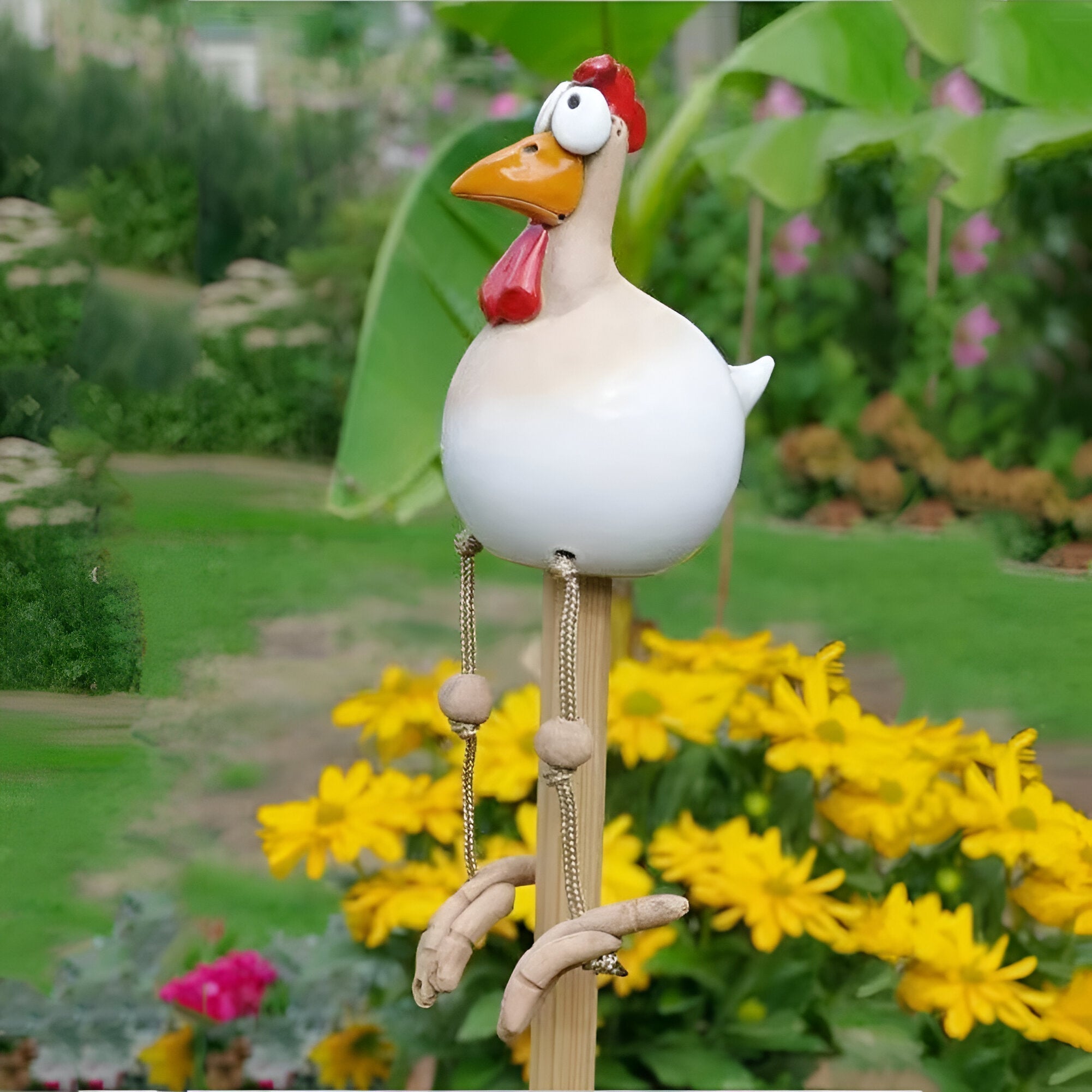 Large Eyes Chicken Statue - Weatherproof Resin Craft – Garden Decor, Outdoor Accent